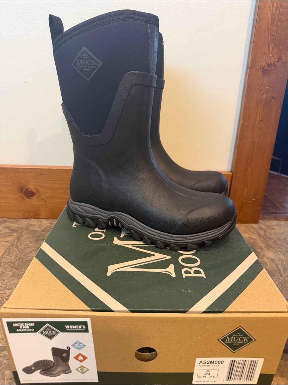 Muck Boot Company Women's Black Waterproof Boots Artic Sport II Mid